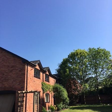 Eccleshall Bed And Breakfast Екстер'єр фото