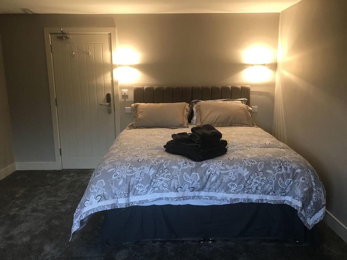 Eccleshall Bed And Breakfast Екстер'єр фото