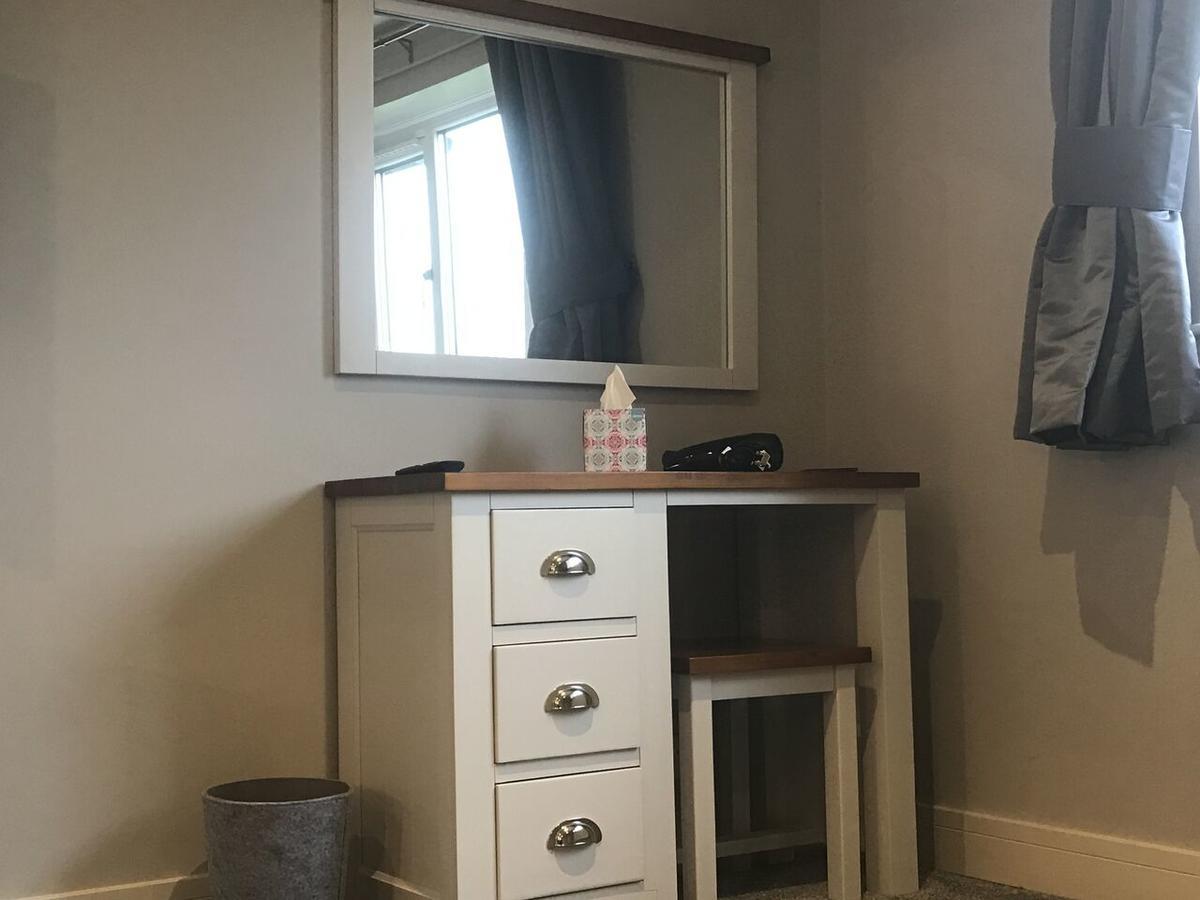Eccleshall Bed And Breakfast Екстер'єр фото